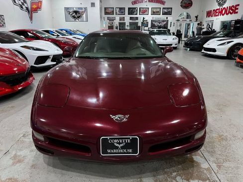 Used 2003 Chevrolet Corvette Coupe w/ Preferred Equipment Group RWD image 24