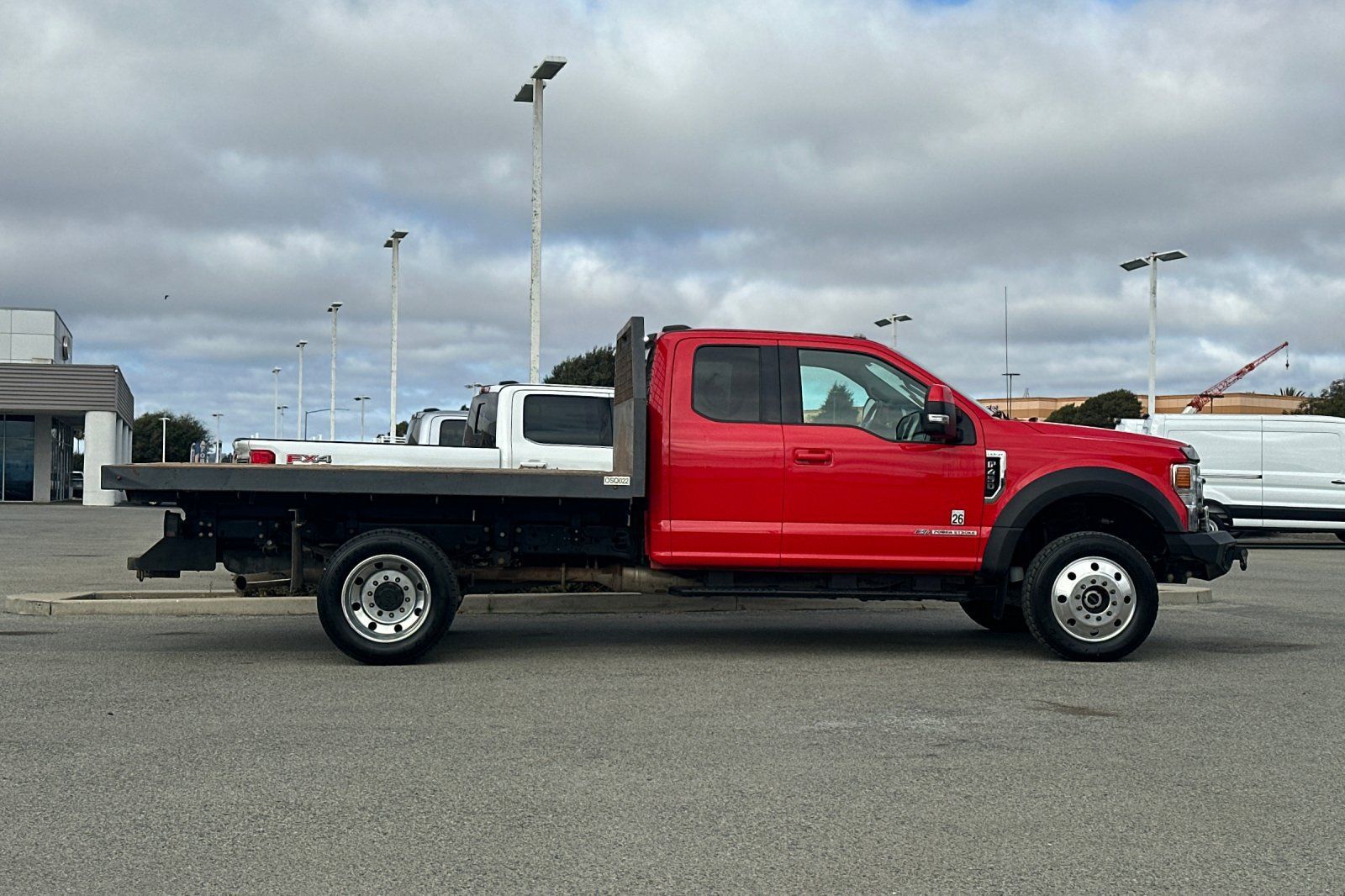 Used 2020 Ford F450 Lariat w/ Lariat Value Package AWD/4WD image 3