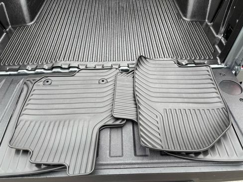 Used 2025 Chevrolet Silverado 1500 RST w/ Convenience Package II image 44