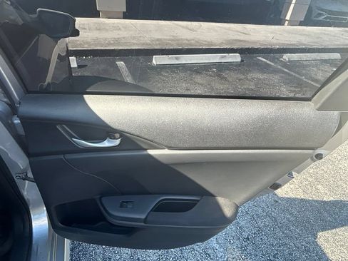 Used 2016 Honda Civic EX-T image 6