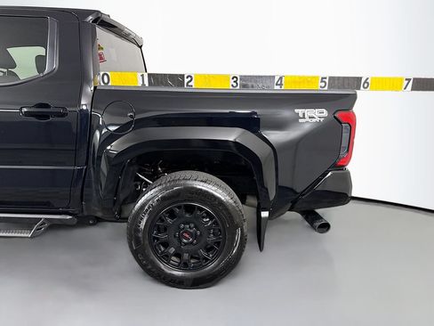 Certified 2025 Toyota Tacoma TRD Sport AWD/4WD image 15