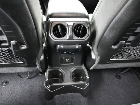 Used 2023 Jeep Gladiator Mojave image 37