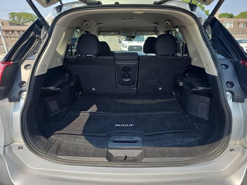 Used 2020 Nissan Rogue SV AWD/4WD image 12