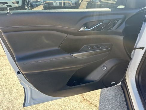 Used 2021 GMC Acadia SLT w/ Elevation Edition image 15