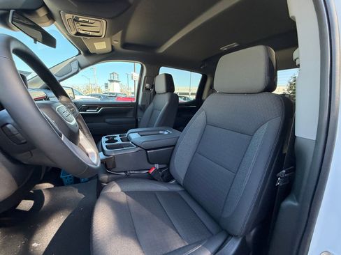 New 2026 GMC Sierra 1500 Elevation image 4