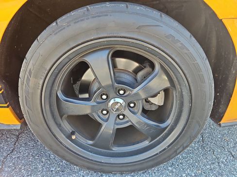 Used 2018 Ford Mustang Premium image 23