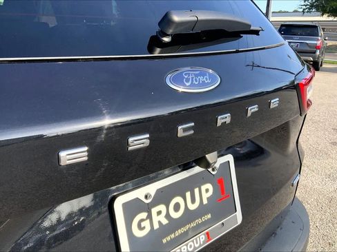 Used 2025 Ford Escape SE FWD image 54