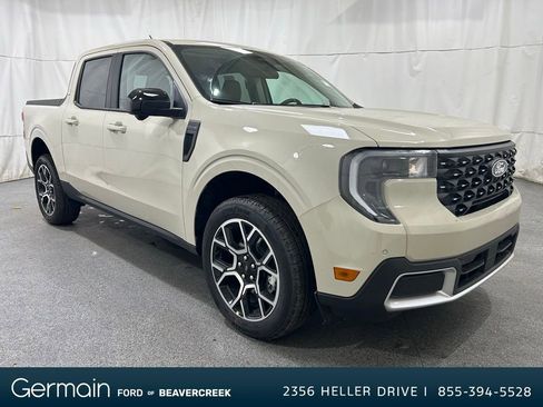 New 2025 Ford Maverick Lariat image 2