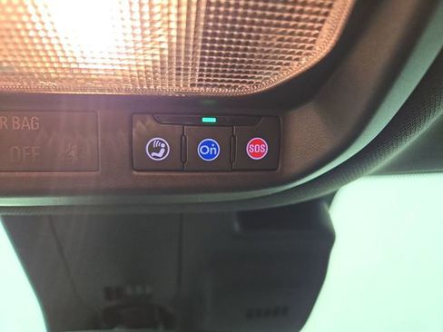 Used 2024 Chevrolet Trax RS FWD image 27