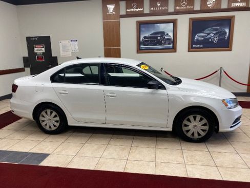 Used 2016 Volkswagen Jetta S FWD image 6