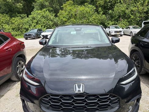 Used 2025 Honda HR-V LX image 6