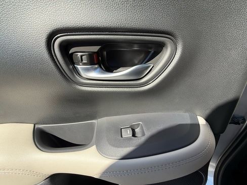 New 2026 Honda HR-V LX image 28