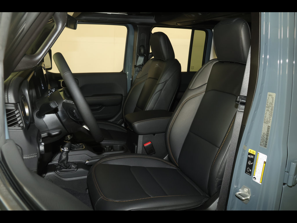 New 2026 Jeep Wrangler Unlimited Sahara AWD/4WD image 2