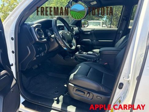 Used 2023 Toyota Tacoma TRD Sport w/ TRD Premium Sport Package AWD/4WD image 7