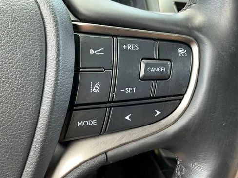 Used 2023 Lexus UX 250h FWD w/ Accessory Package (Z2) image 32
