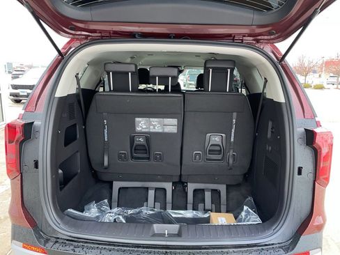 New 2026 Kia Carnival image 14