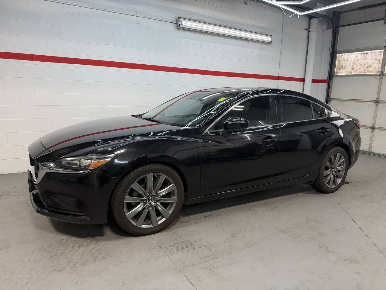 Used 2019 MAZDA MAZDA6 Touring FWD image 2