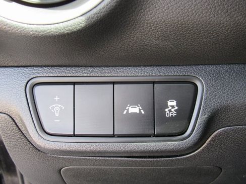 Used 2021 Kia Forte LXS image 17