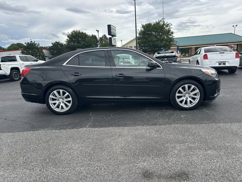Used 2015 Chevrolet Malibu LT w/ Leather Package FWD image 9