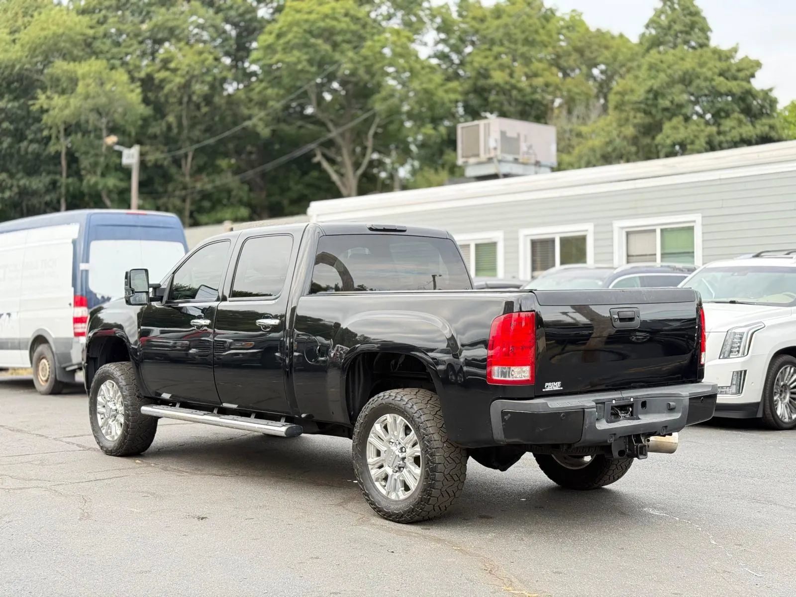 Used 2014 GMC Sierra 2500 Denali w/ Snow Plow Prep Package AWD/4WD image 7