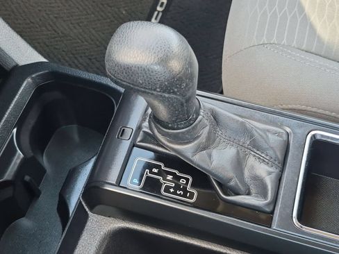 Used 2017 Toyota Tacoma SR RWD image 31