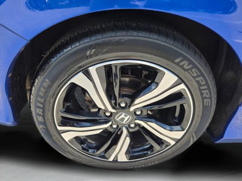 Used 2017 Honda Civic Touring image 33