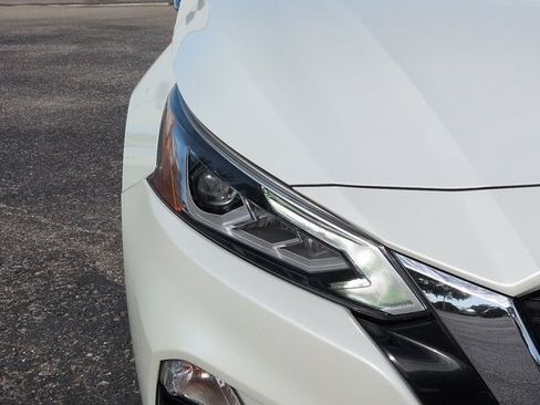 Certified 2022 Nissan Altima 2.5 SL FWD image 10