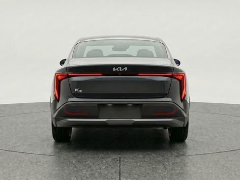 Used 2025 Kia K4 LXS FWD image 7