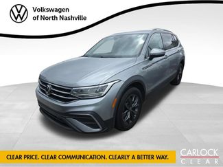 Used 2023 Volkswagen Tiguan SE w/ Panoramic Sunroof Package video 1