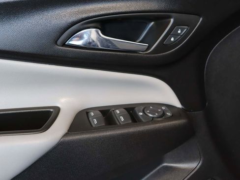 Used 2022 Chevrolet Equinox LS w/ LS Convenience Package image 15