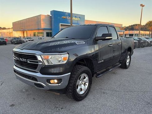 Used 2019 RAM 1500 Big Horn image 3