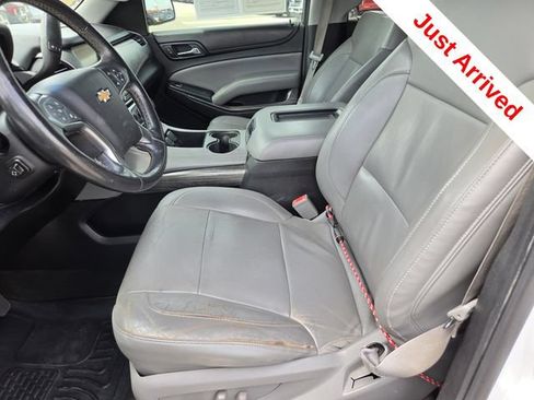Used 2015 Chevrolet Tahoe LT w/ Luxury Package RWD image 4