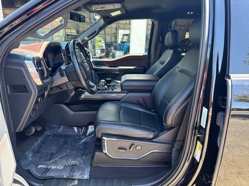 Used 2023 Ford F150 Lariat AWD/4WD image 9