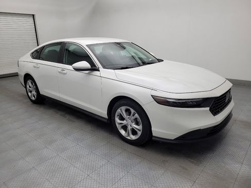 Used 2023 Honda Accord LX image 11