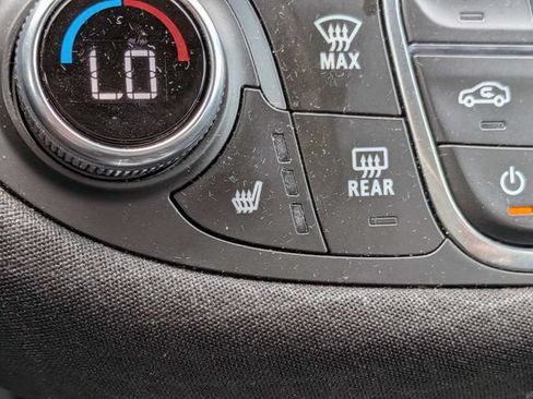 Used 2025 Chevrolet Malibu LT FWD image 24