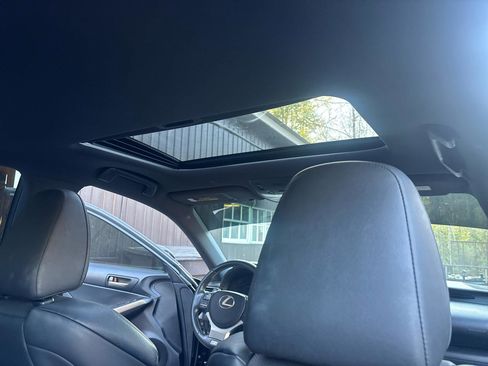 Used 2019 Lexus IS 300 F Sport w/ F Sport Package image 20