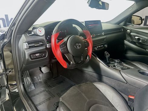 Used 2021 Toyota Supra w/ Safety & Technology Package image 10