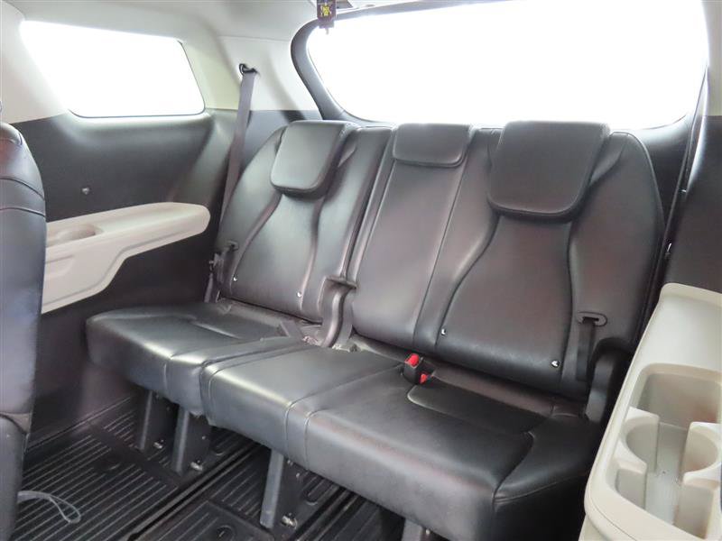 Used 2023 Kia Carnival LX FWD image 30
