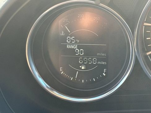 Used 2023 MAZDA MX-5 Miata Club w/ Weather Package RWD image 16