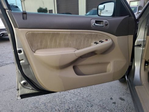 Used 2004 Honda Civic LX image 16