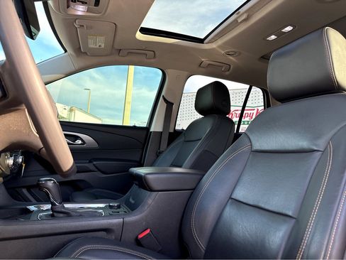 Used 2020 Chevrolet Traverse Premier w/ Redline Edition image 19