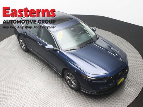 Used 2024 Honda Accord EX image 3