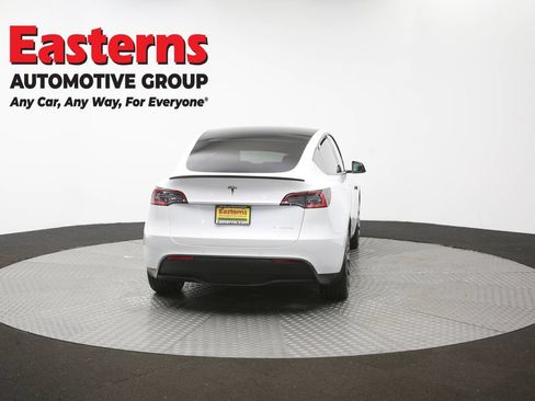 Used 2021 Tesla Model Y Long Range AWD/4WD image 34