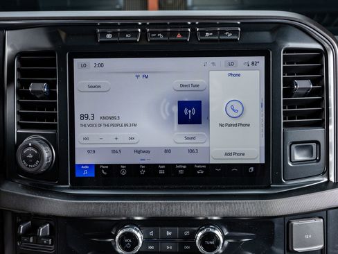 Used 2024 Ford F350 Platinum w/ FX4 Off-Road Package image 25