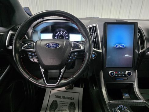Used 2022 Ford Edge ST-Line w/ Class II Trailer Tow Package AWD/4WD image 9