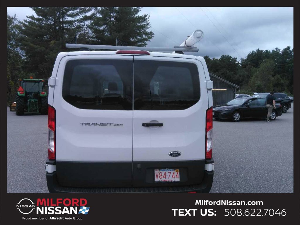 Used 2020 Ford Transit 250 Low Roof w/ Load Area Protection Package RWD image 3