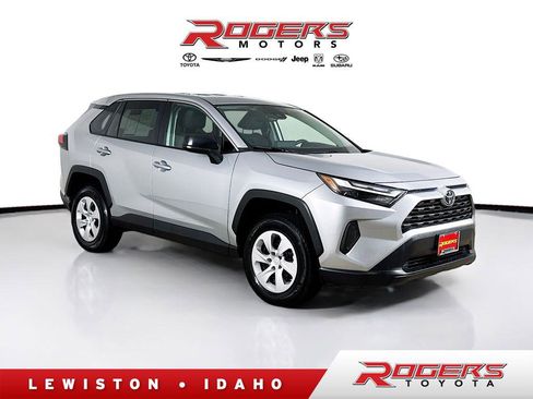Used 2025 Toyota RAV4 LE image 1