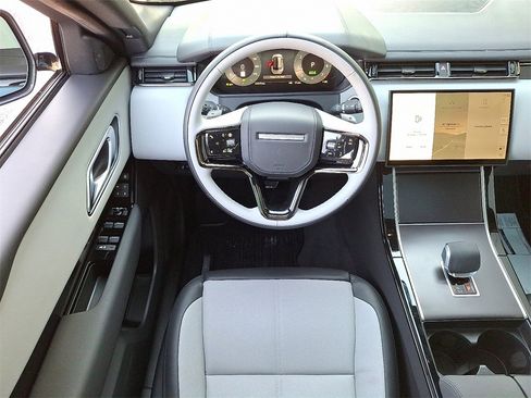 New 2026 Land Rover Range Rover Velar Dynamic SE image 7