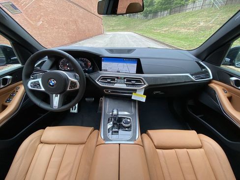 Used 2022 BMW X5 xDrive40i w/ M Sport Package AWD/4WD image 43