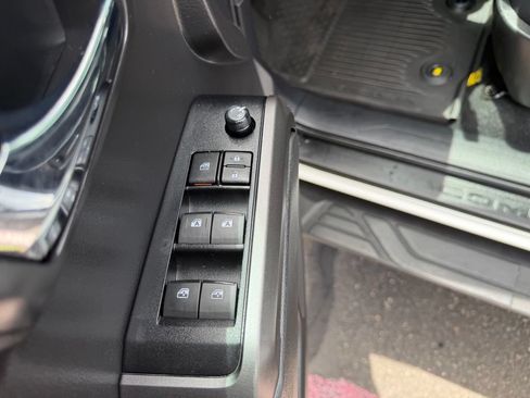 Used 2023 Toyota Tacoma TRD Sport w/ Advanced Technology Package AWD/4WD image 12